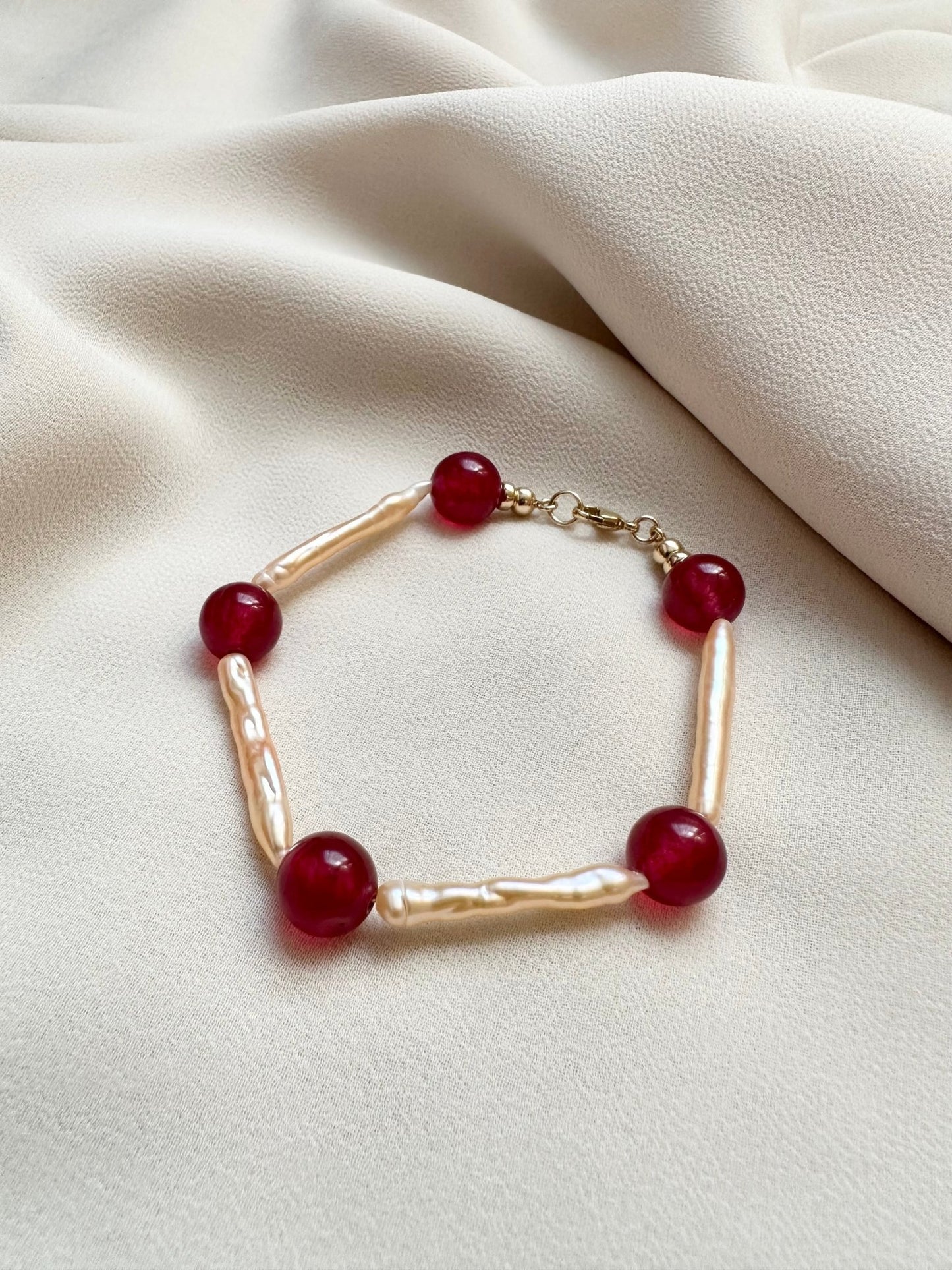 CHERRI PEARL BRACELET | Biwa Pink Pearl Gemstone Bracelet