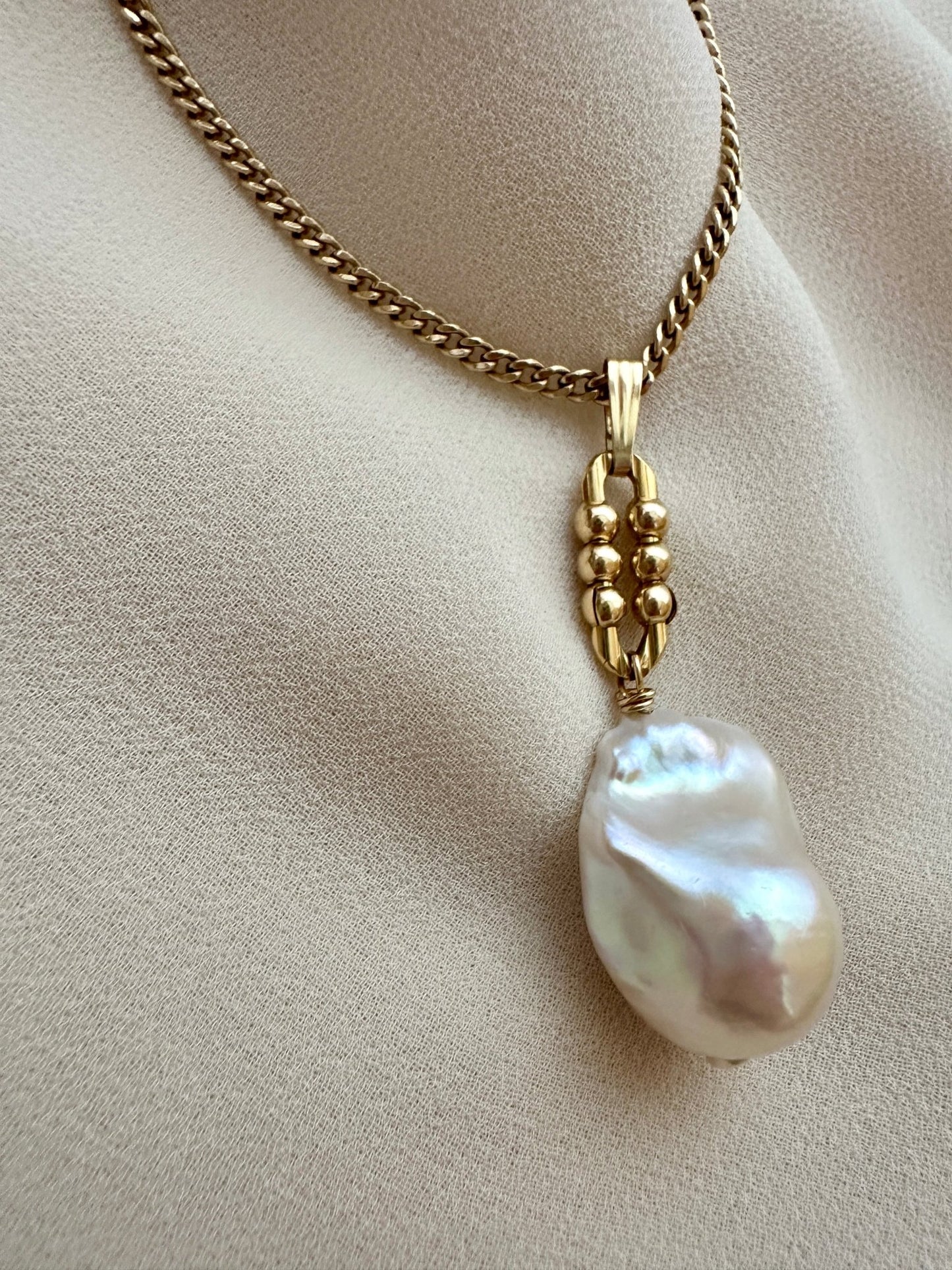 JUNE Baroque Pearl Necklace