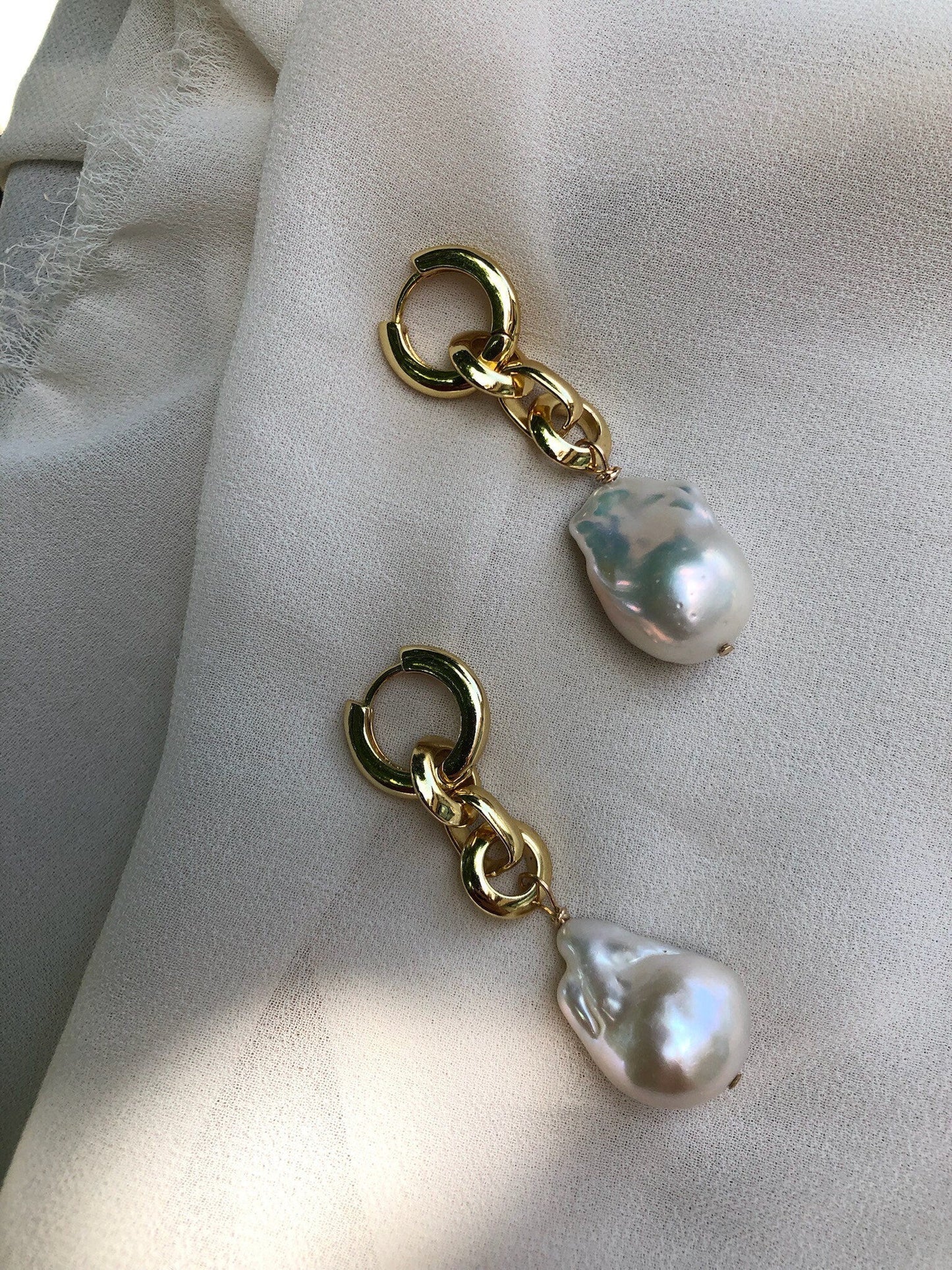 NOTO Pearl Link Earrings