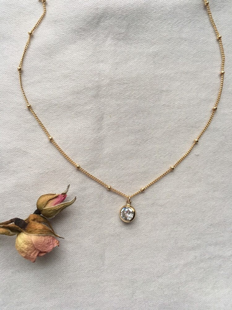 ORIA Crystal Gold Necklace