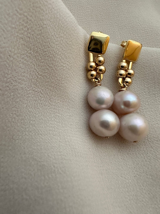 SCARLETT PEARL EARRINGS | Gold-Filled Dangle Drop Pink Pearl Earrings