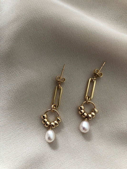 SIA PEARL EARRINGS