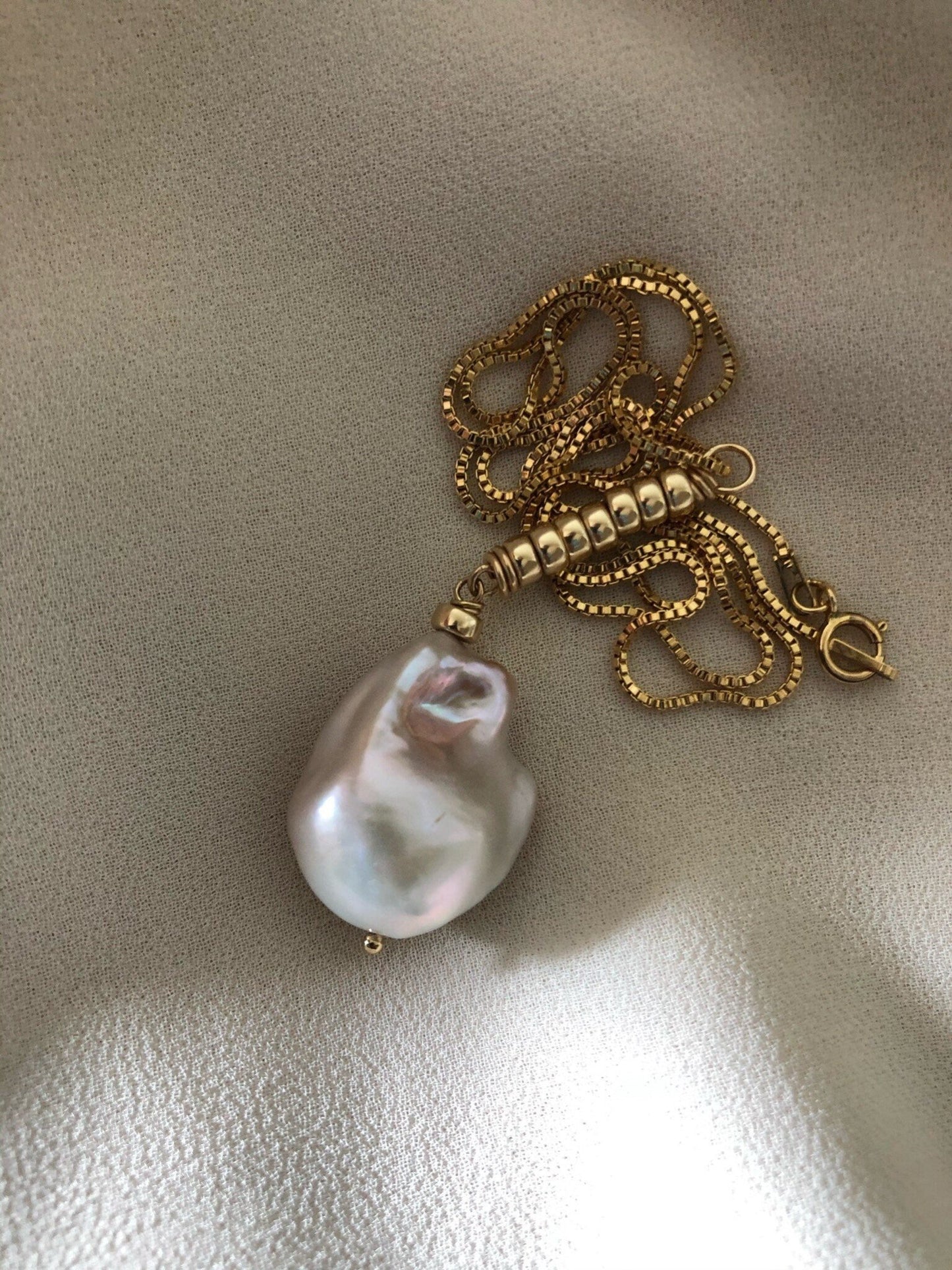 LOVA Baroque Pearl Necklace