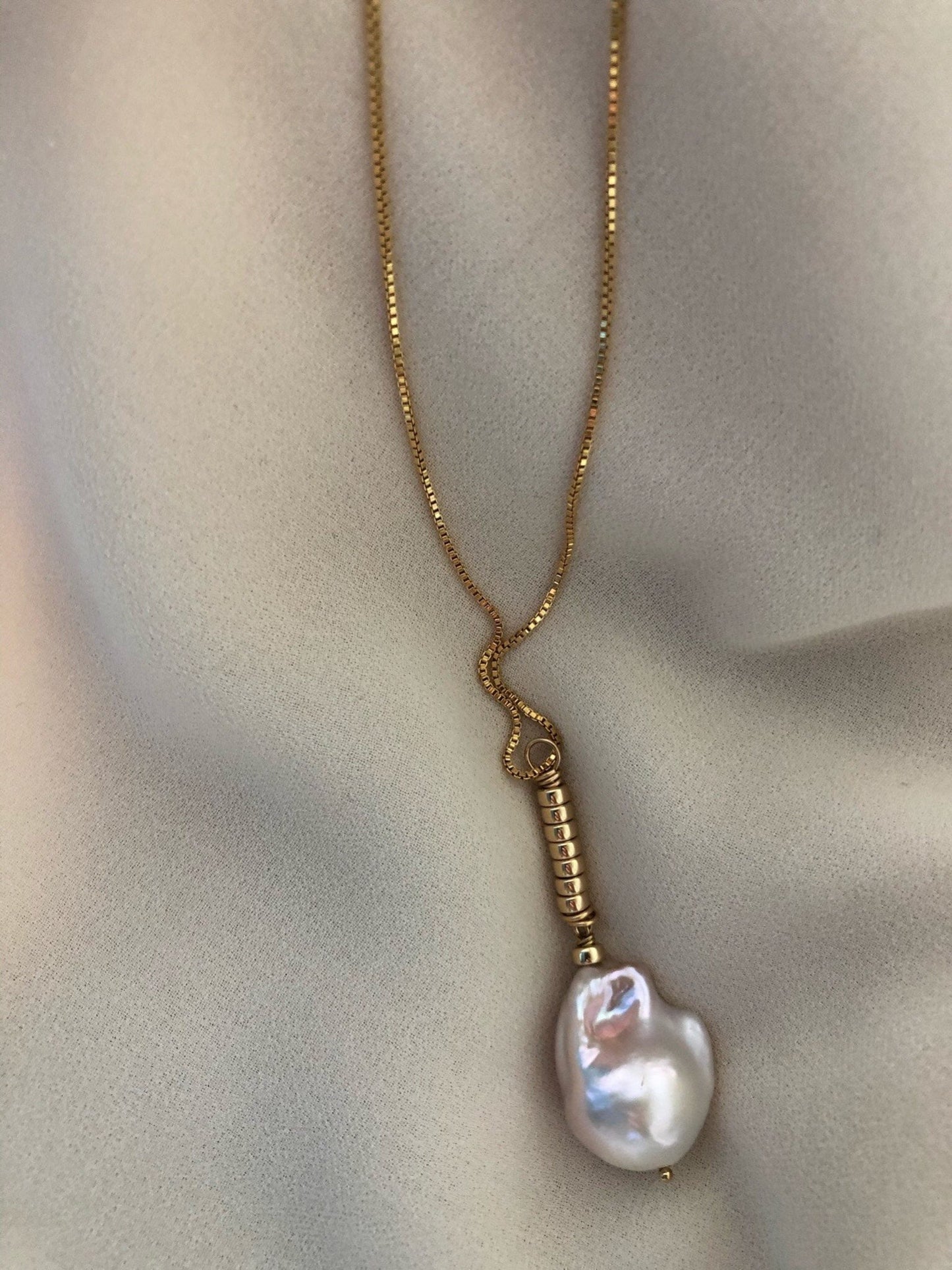 LOVA Baroque Pearl Necklace
