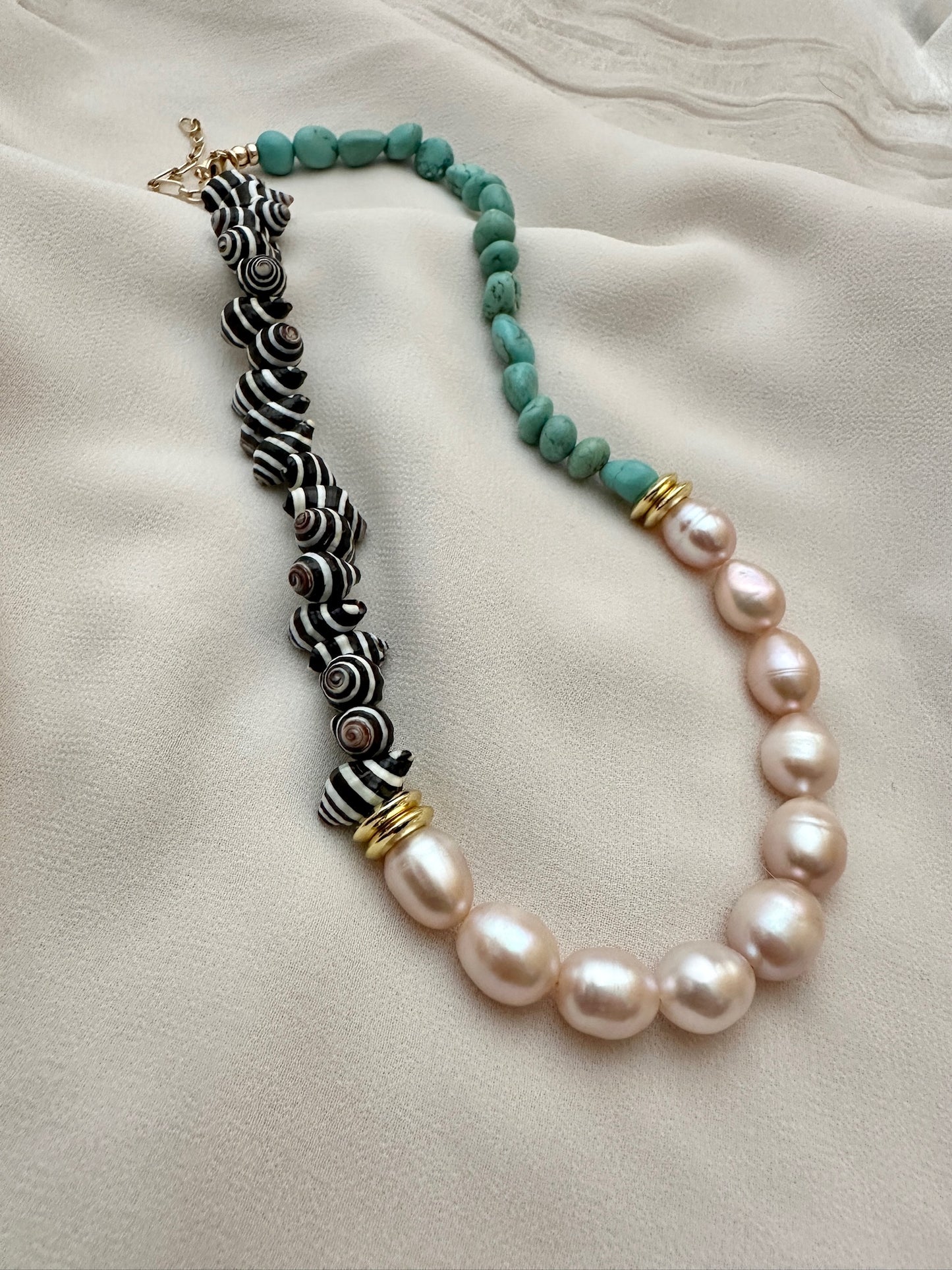 NAZARE Turquoise Shell Pearl Necklace