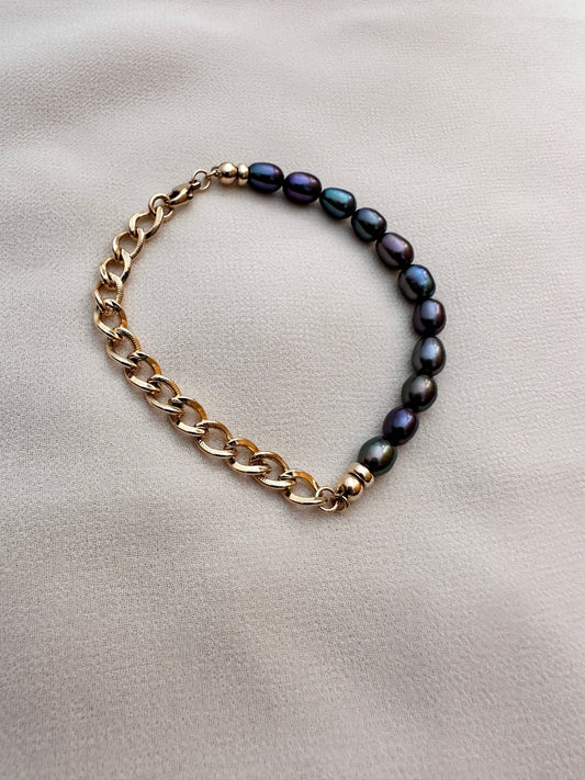 ALIA Pearl Chain Bracelet