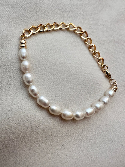 ALIA PEARL CHAIN BRACELET