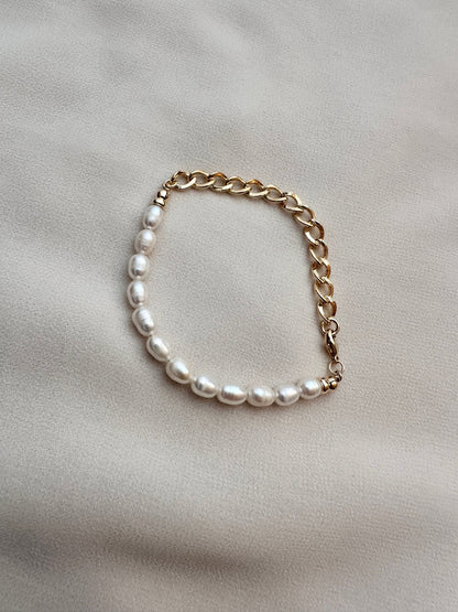 ALIA PEARL CHAIN BRACELET