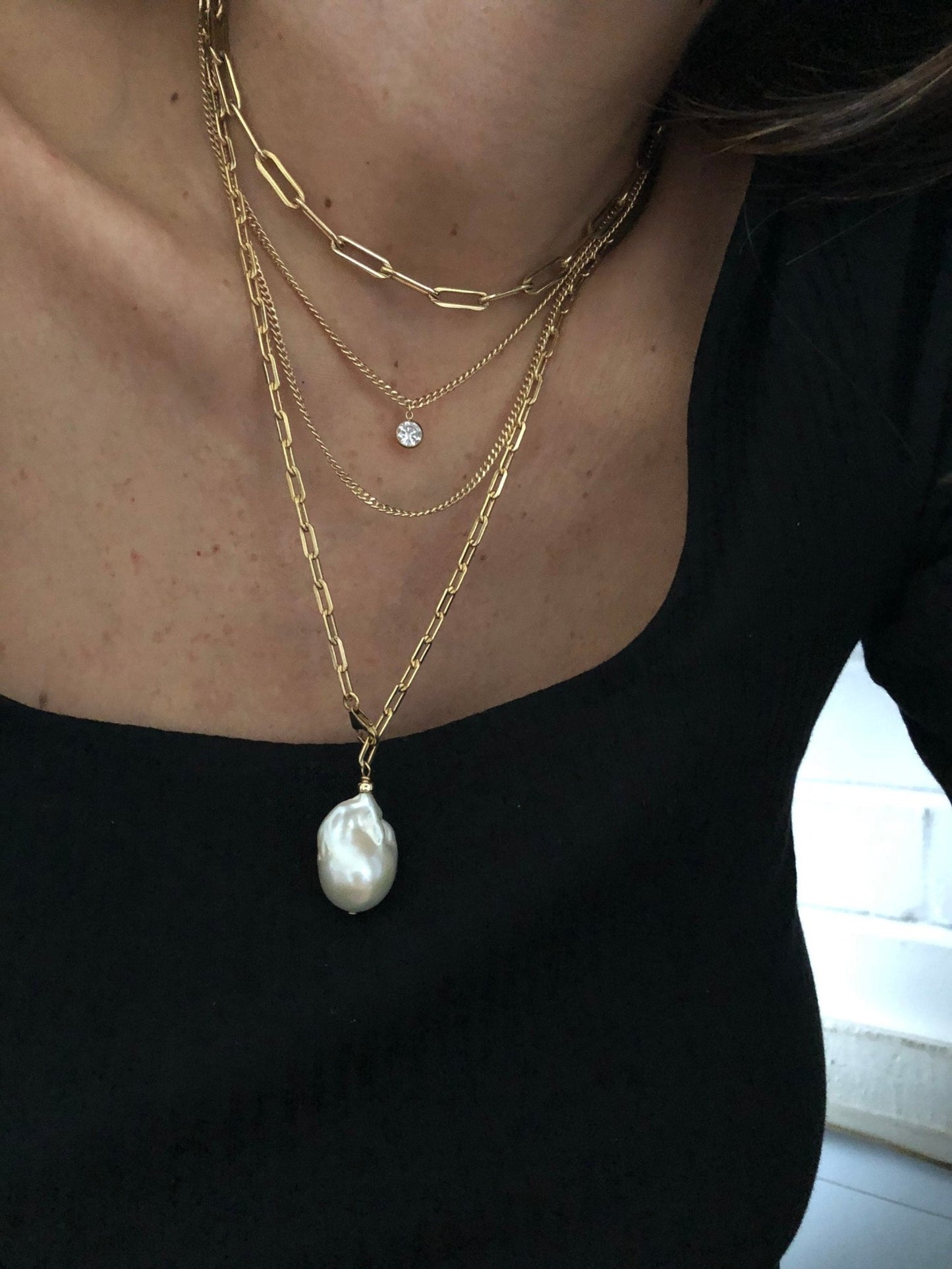 AMAL Gold Pearl Necklace