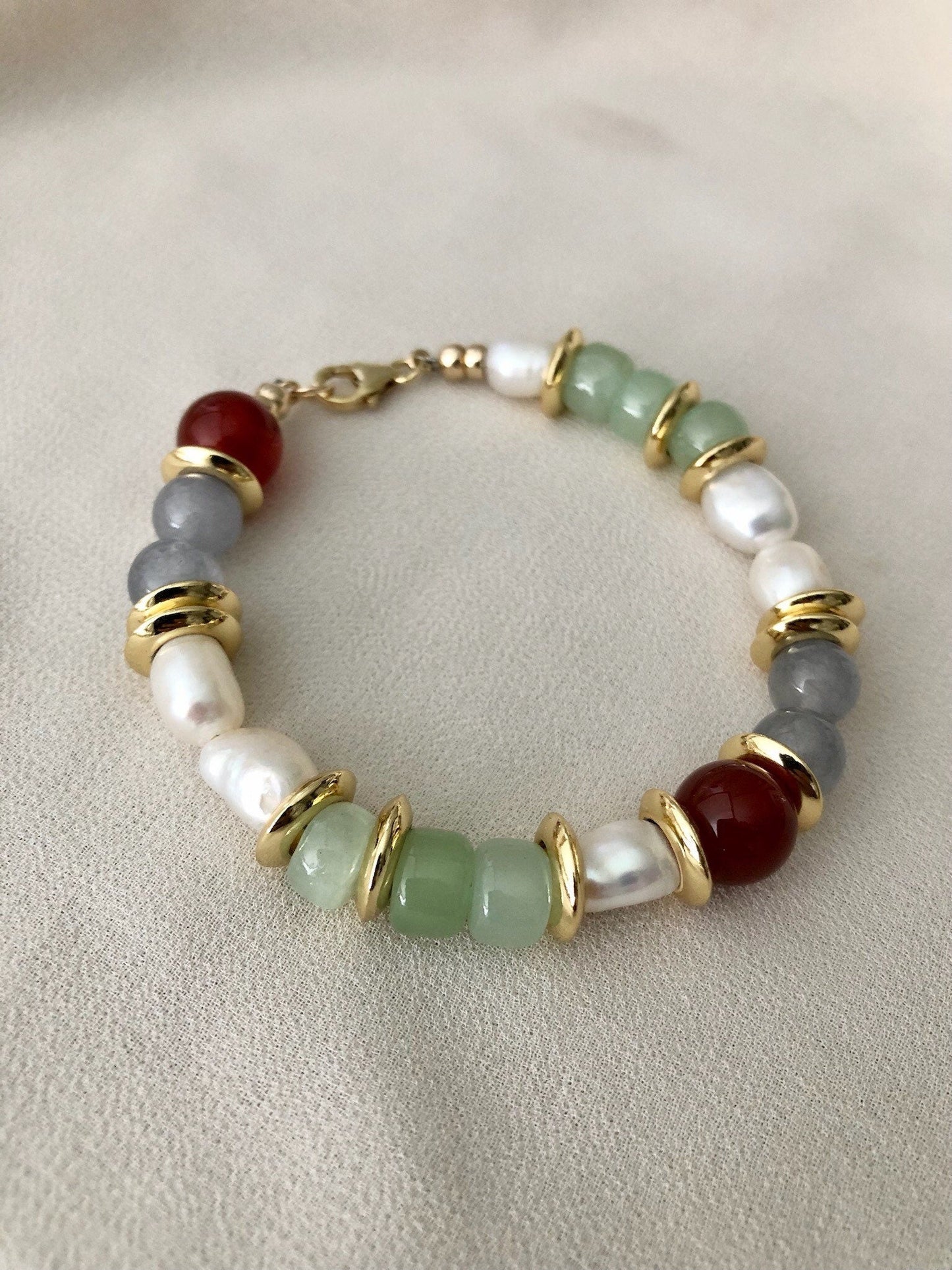 ARI Pearl Beaded Bracelet