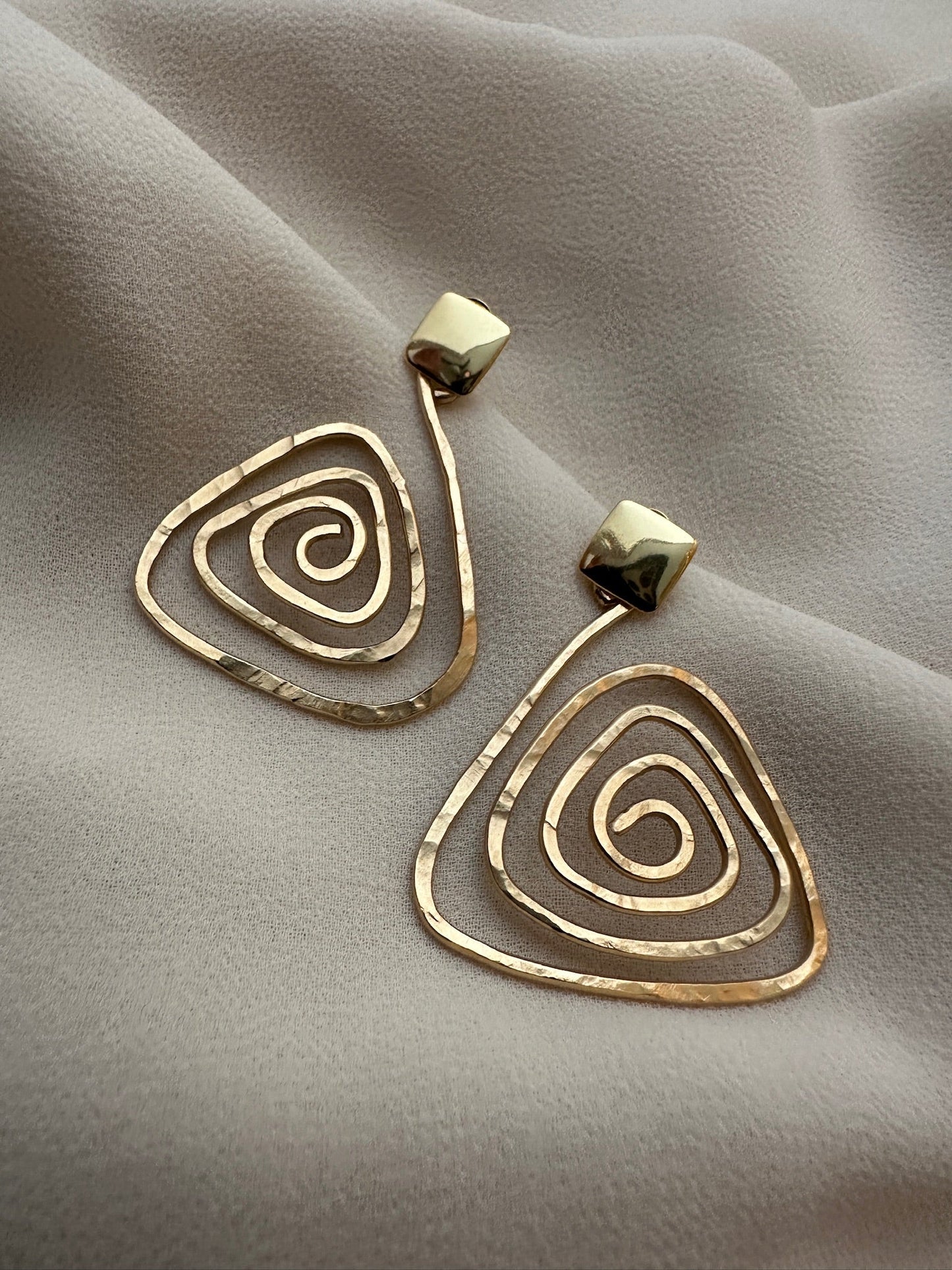 BEATRIZ Spiral Earrings