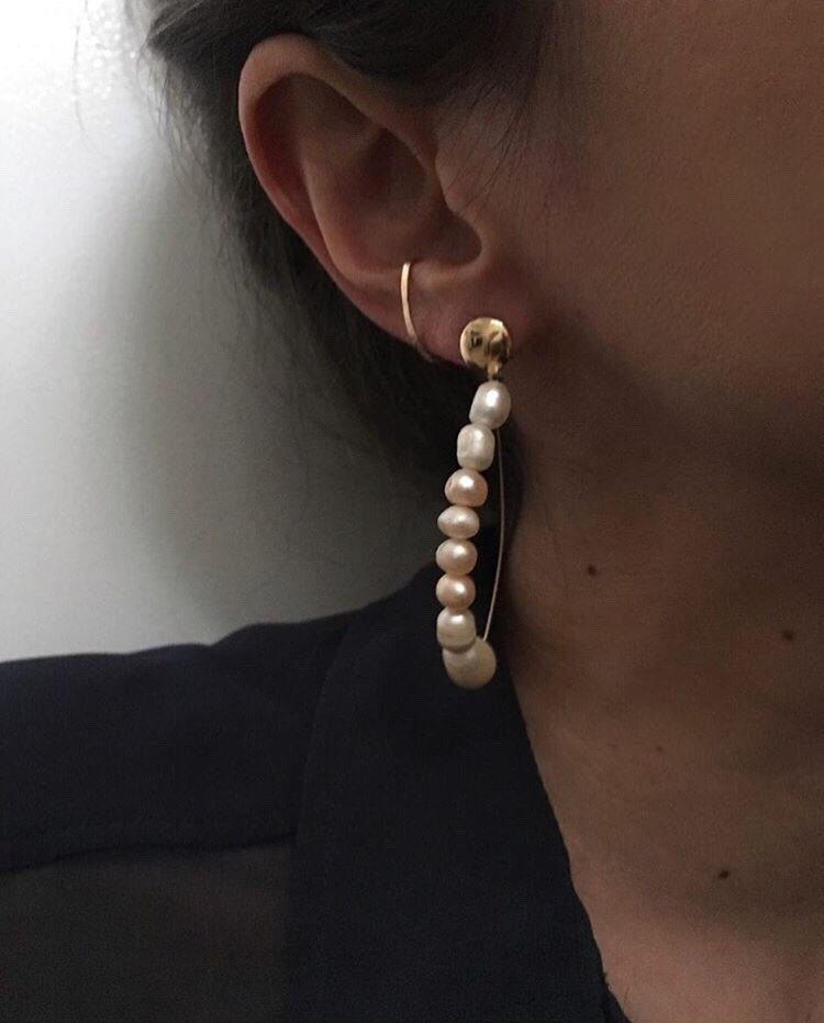 BOVA Gold Ear Cuff