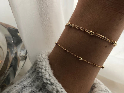 CHIARA STUDDED BRACELET | Gold-Filled Curb Chain Ball Bracelet