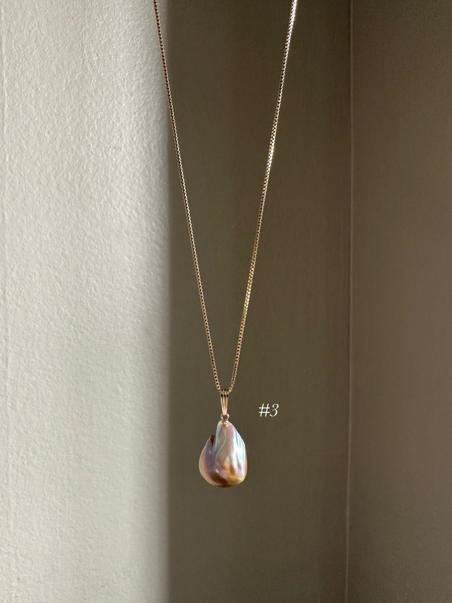 CIARA PEARL NECKLACE | Gold-Filled Box Chain Baroque Pearl Pendant Necklace