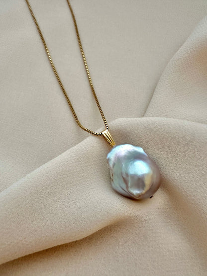 CIARA PEARL NECKLACE