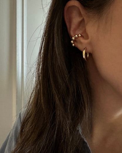 DAISY EAR CUFF