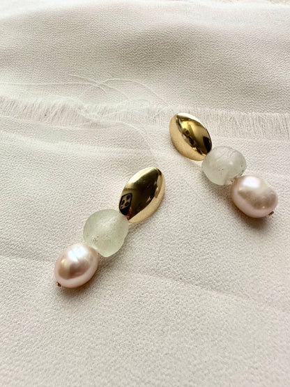 ELENA PEARL EARRINGS