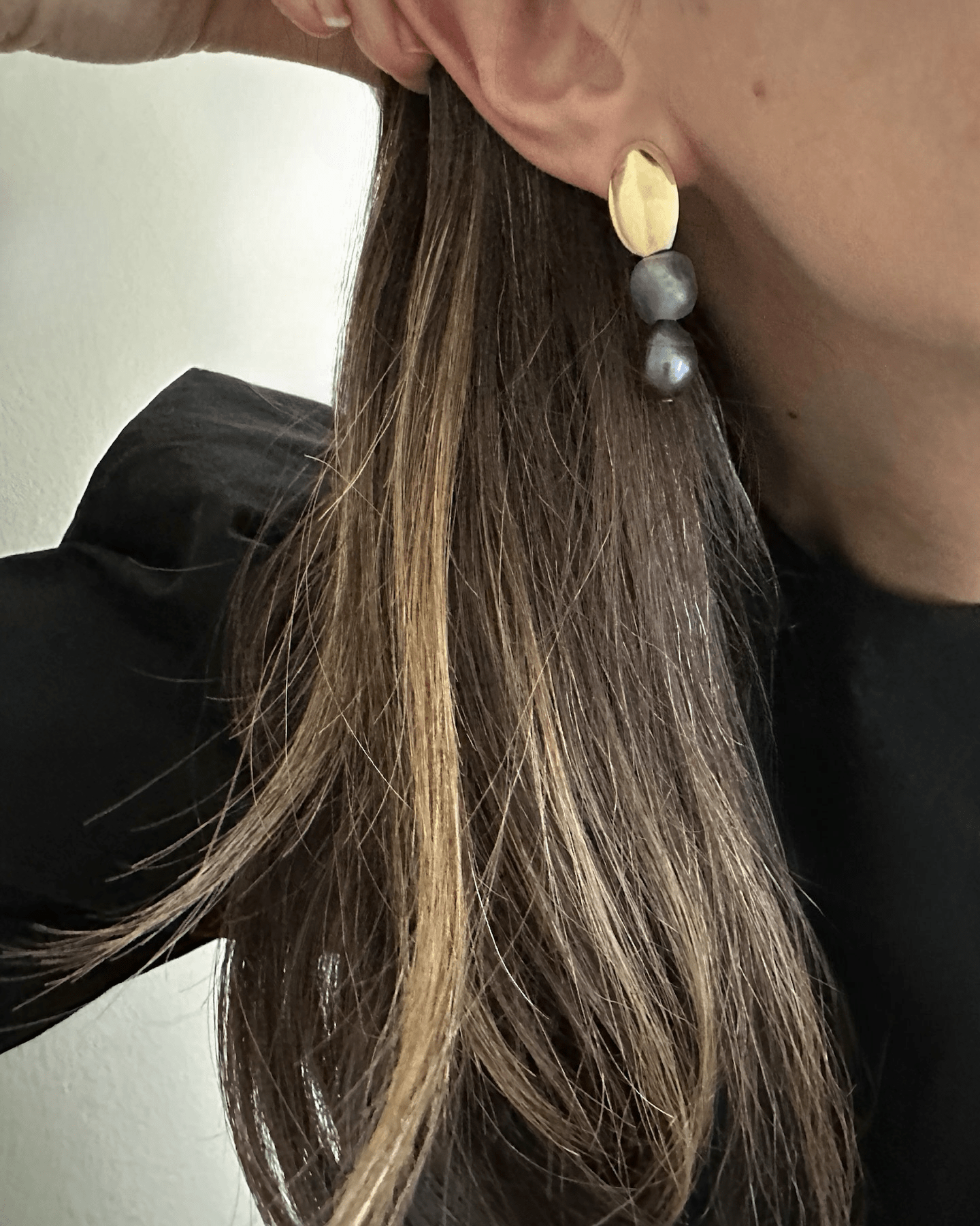 ELENA Gold Pearl Earrings