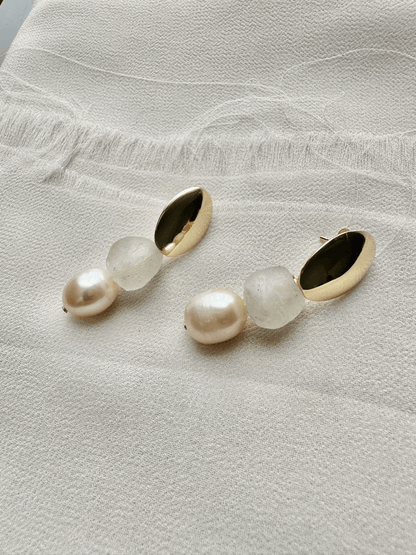 ELENA PEARL EARRINGS