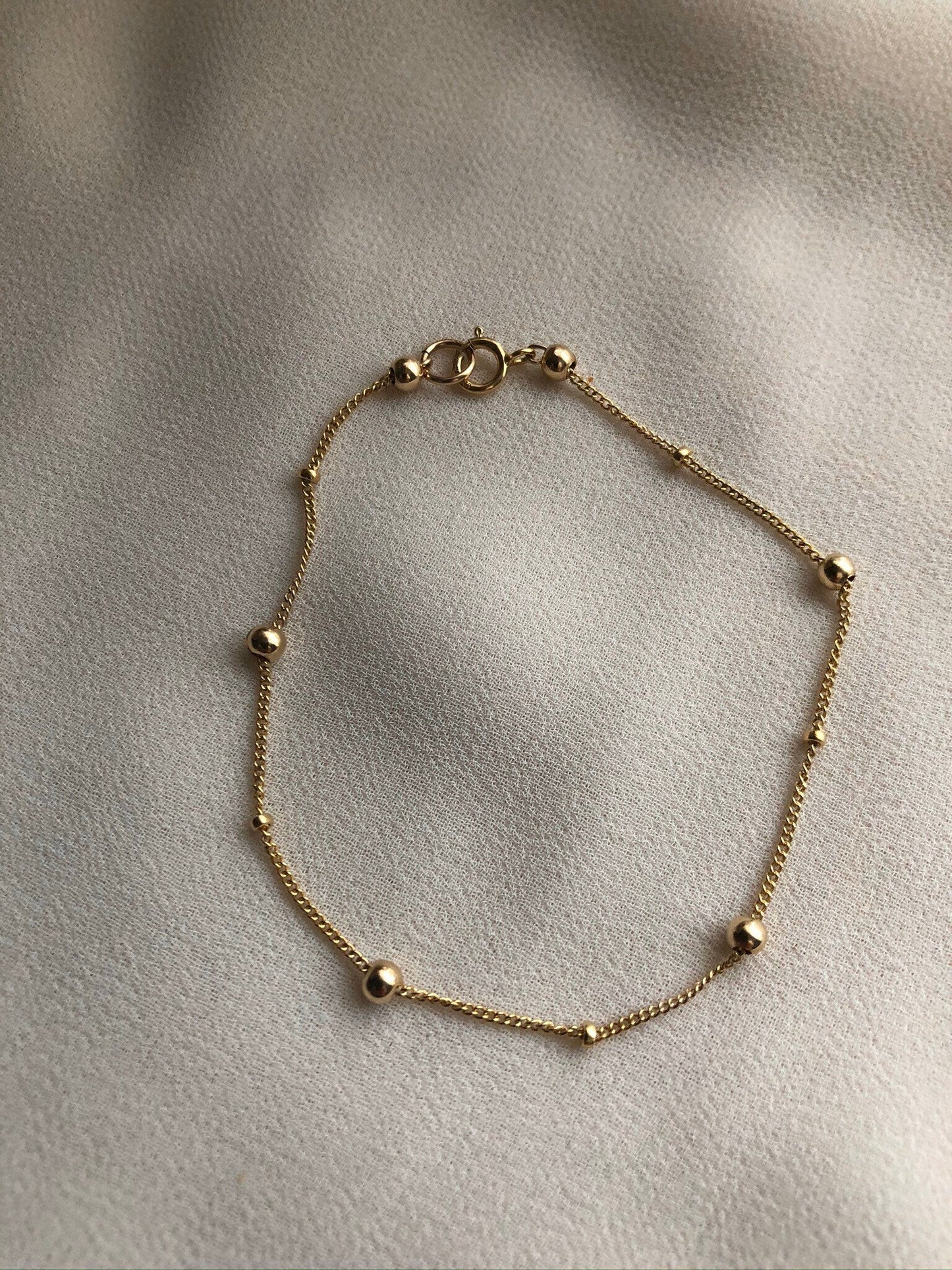 ESTELLE Gold Ball Bracelet