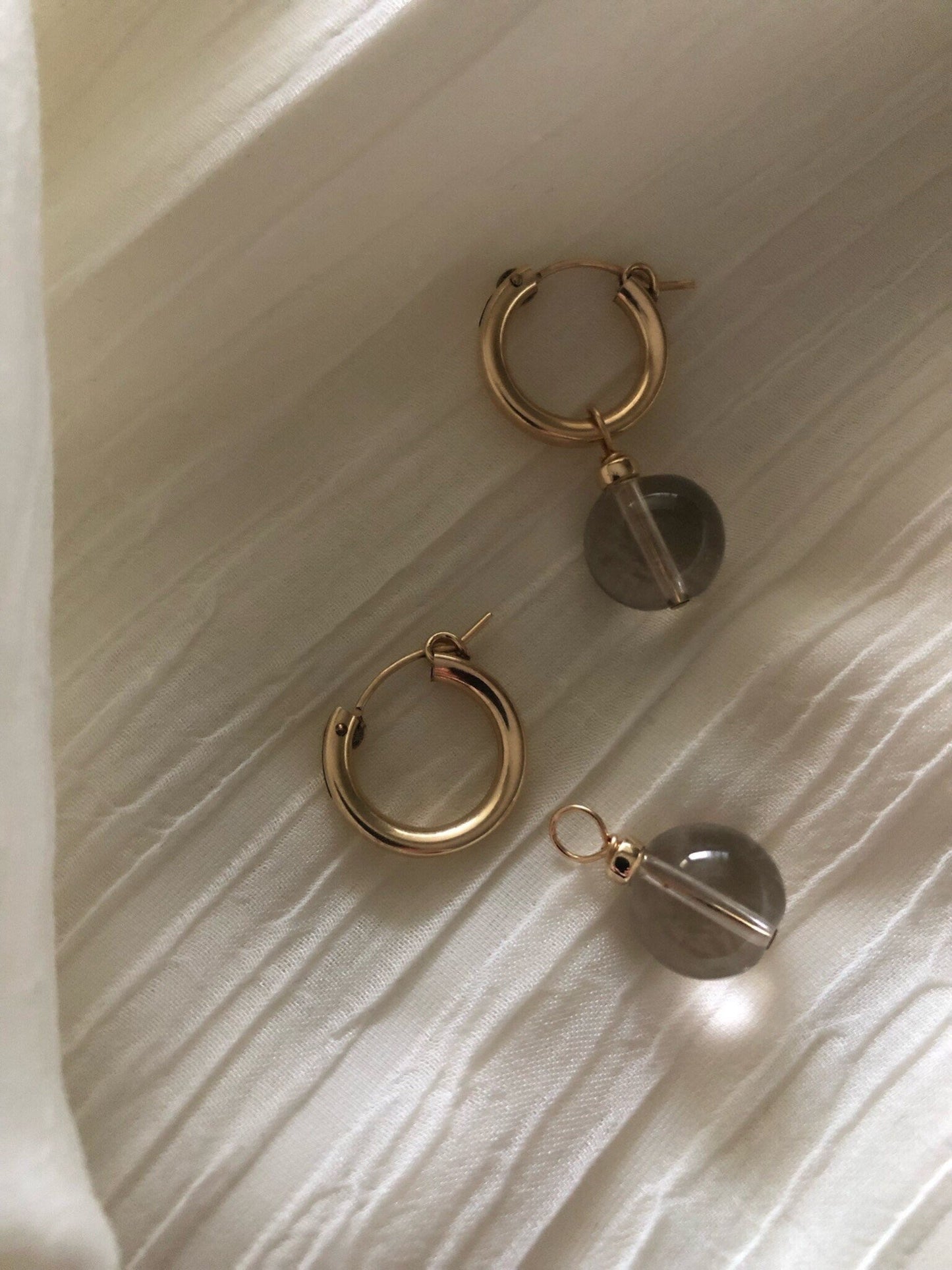 GIA QUARTZ HOOPS