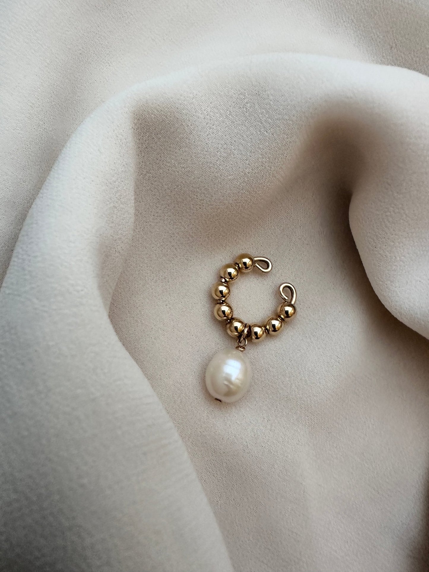 LUCIA Gold Pearl Ear Cuff