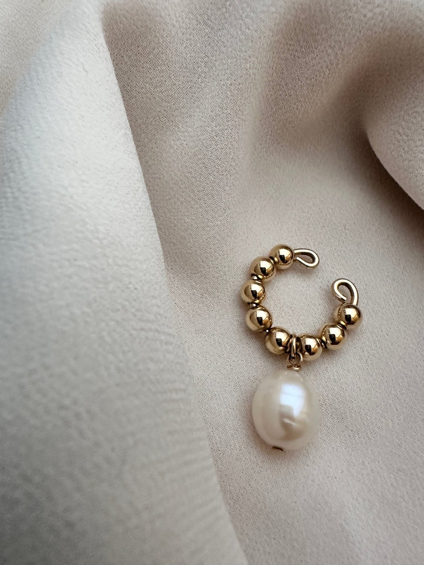 LUCIA Gold Pearl Ear Cuff