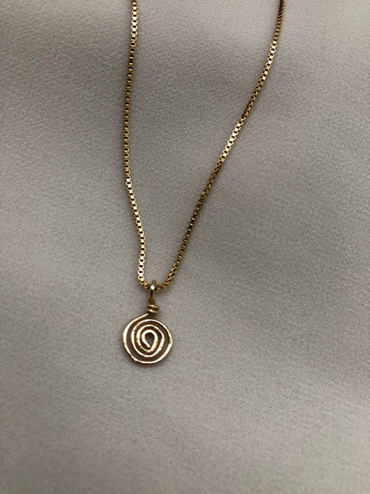 NEZ SPIRAL NECKLACE | Gold-Filled Dainty Pendant Box Chain Necklace