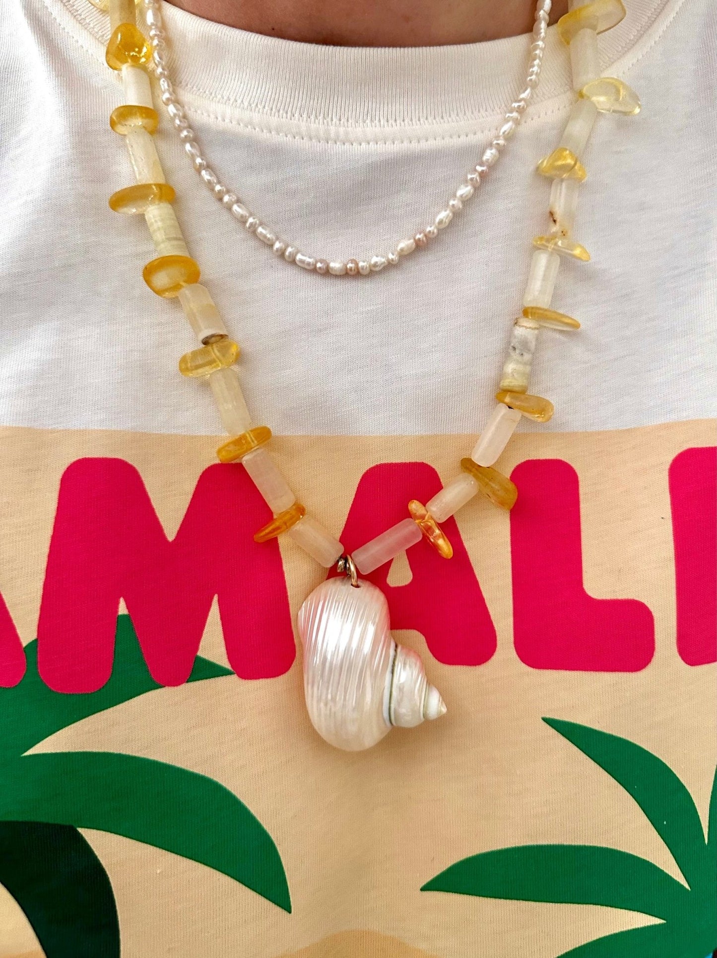 ROMY NECKLACE | Citrine Beads with Natural Shell Pendant