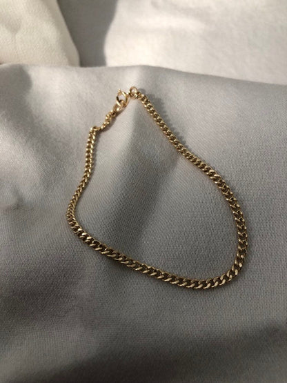 SELENE CHAIN BRACELET