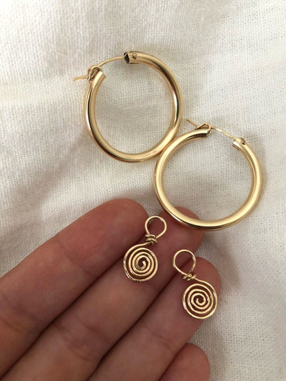 ZELIA SPIRAL HOOPS