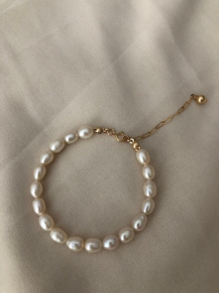 UNNA Pearl Bracelet