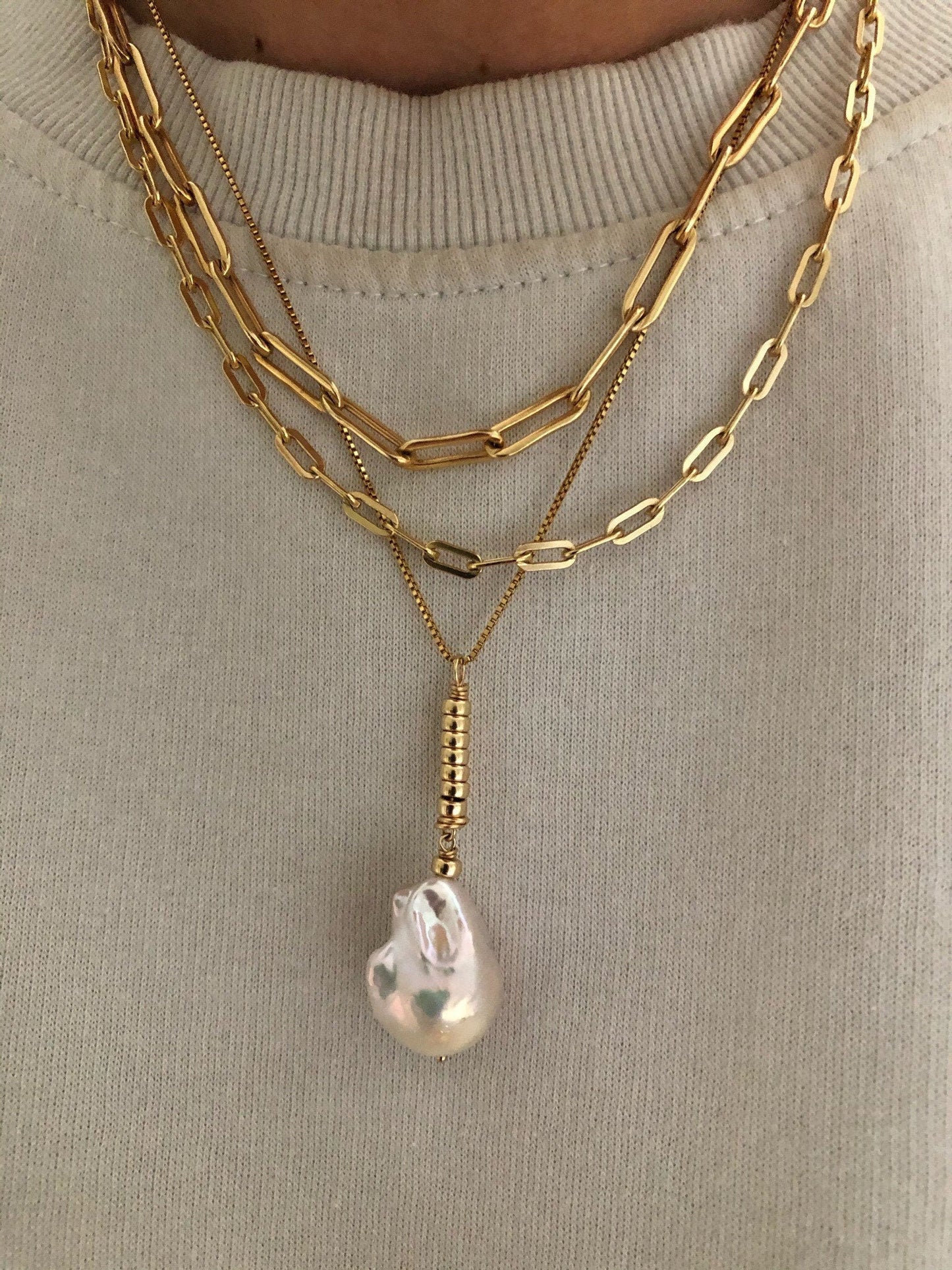LOVA Baroque Pearl Necklace