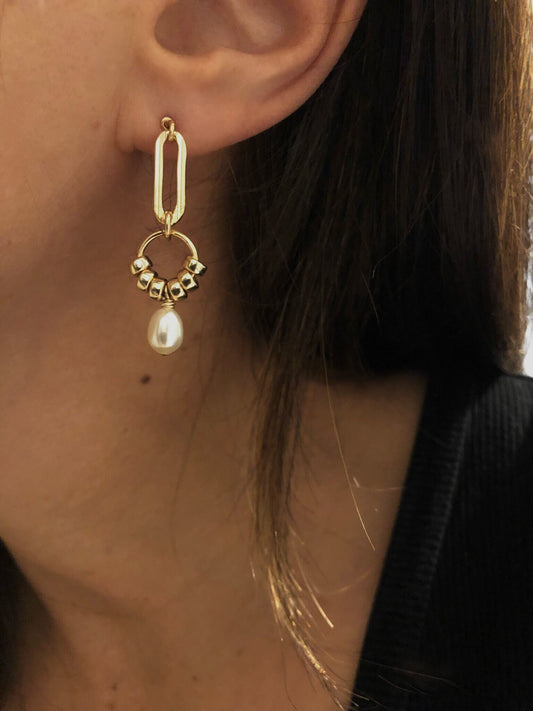 SIA Pearl Gold Earrings