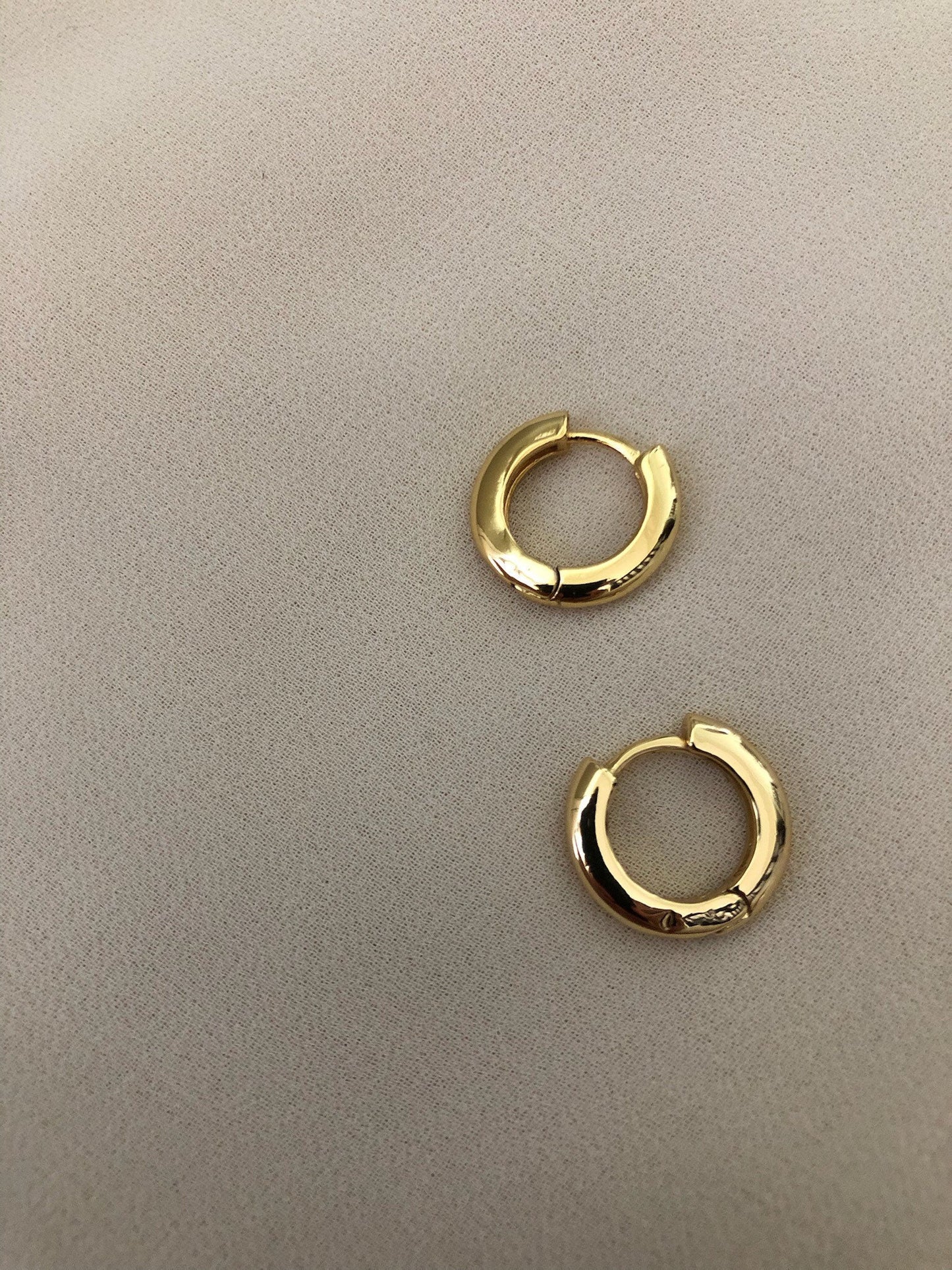 ROMI Gold Heart Earrings