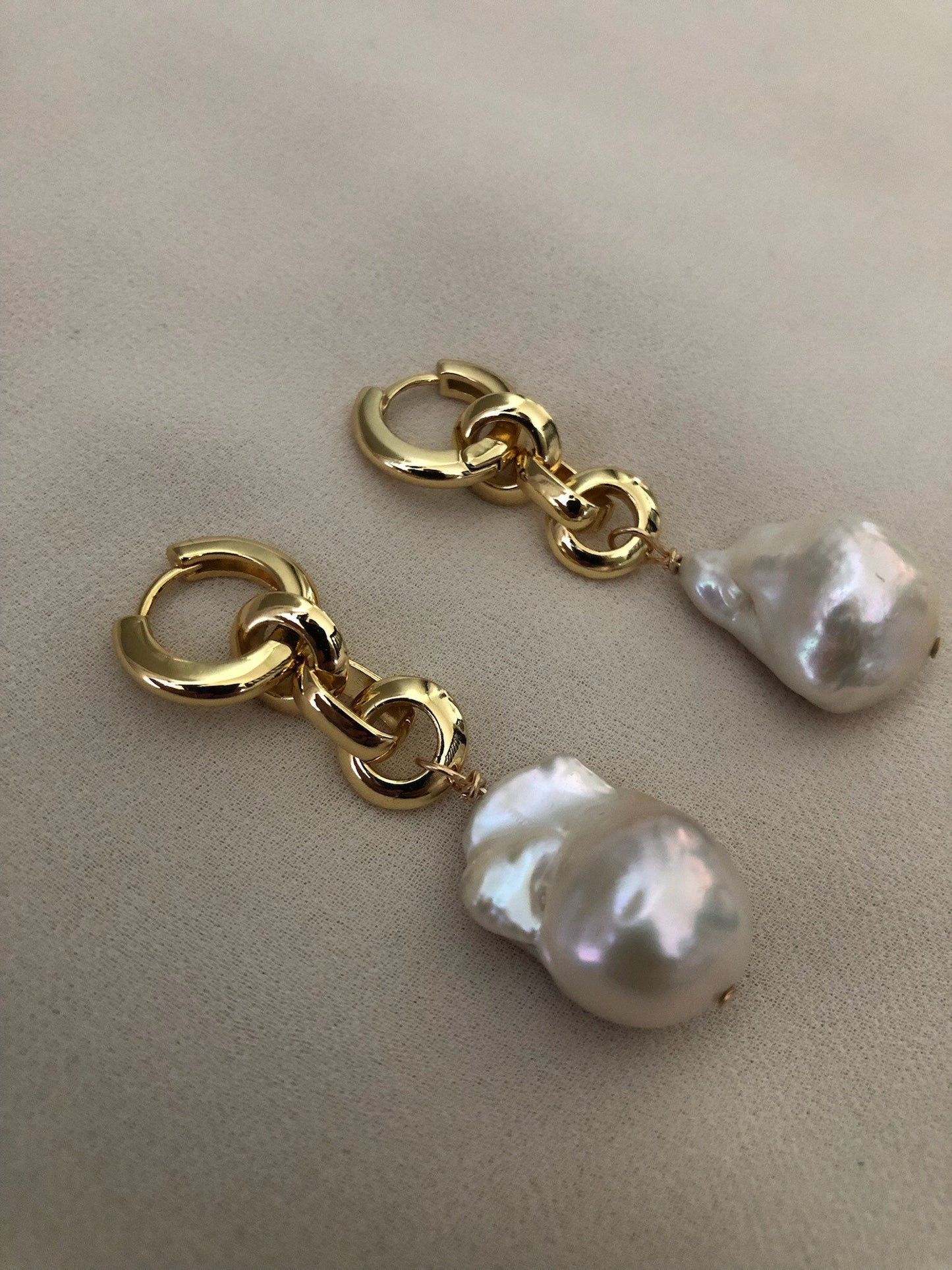 NOTO Pearl Link Earrings